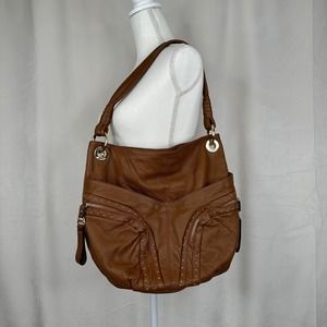 B Makowsky // Brown Leather Purse